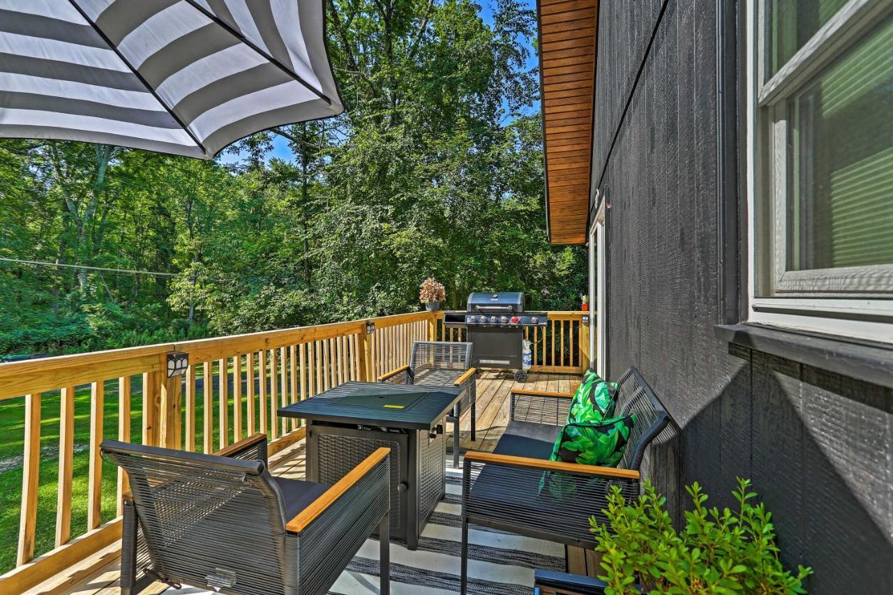 Modern East Stroudsburg Home With Deck And Gas Grill! Dış mekan fotoğraf